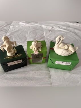Department 56 Snowbabies White and Green Holiday Figurine Set